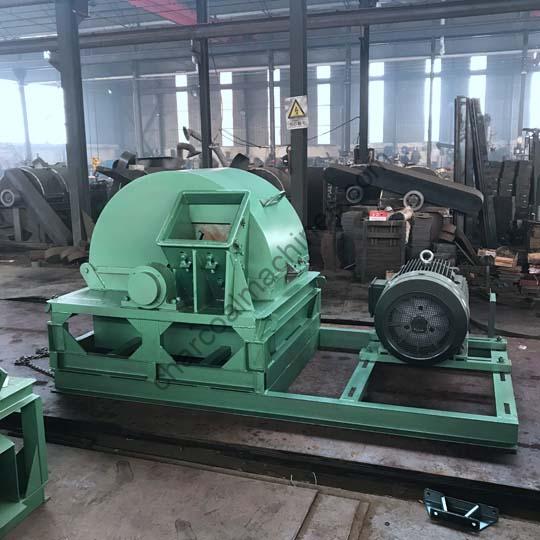 large wood crusher