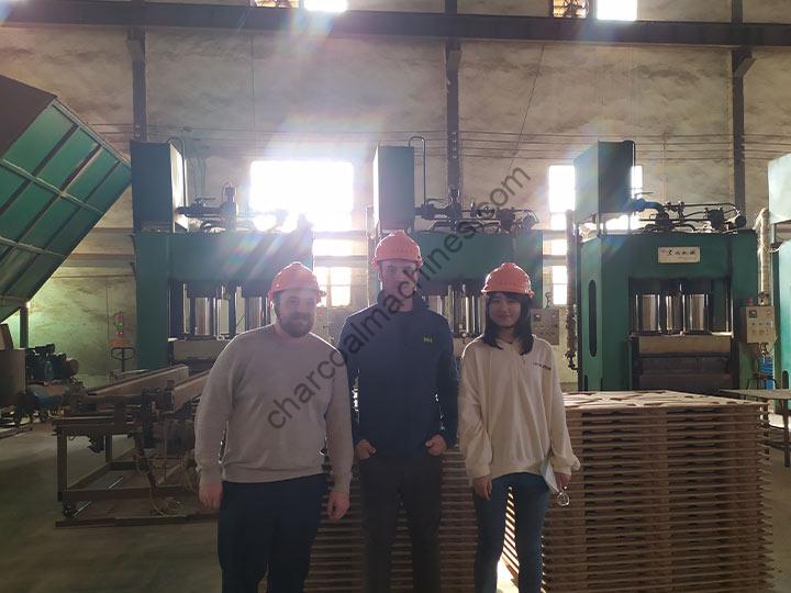 Turkey customers visited Shuliy Factory for pallets press machine