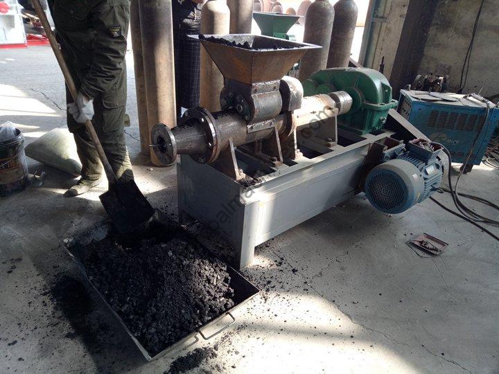 briquettes extruder testing
